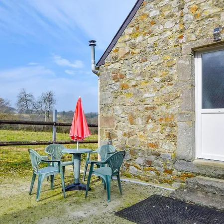 Lovely In Saint-christophe-du-fo Daire *
